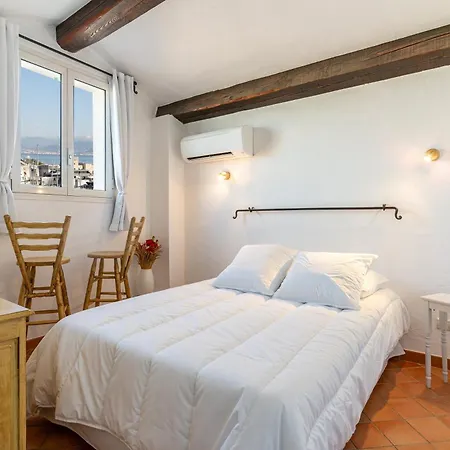 Appartement T3 Vieil Antibes–plage Remparts à Pied