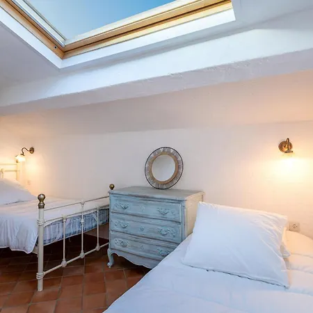 T3 Vieil Antibes–plage Remparts à Pied Appartement
