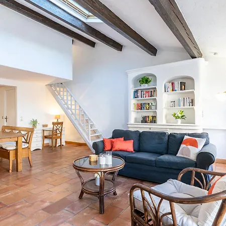 Appartement T3 Vieil Antibes–plage Remparts à Pied *