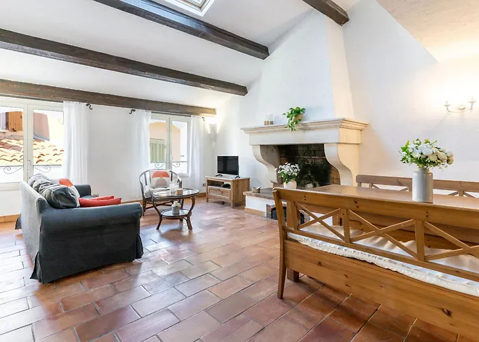 La Perle Du Vieil Antibes, Plage, Remparts A Pied Apartment