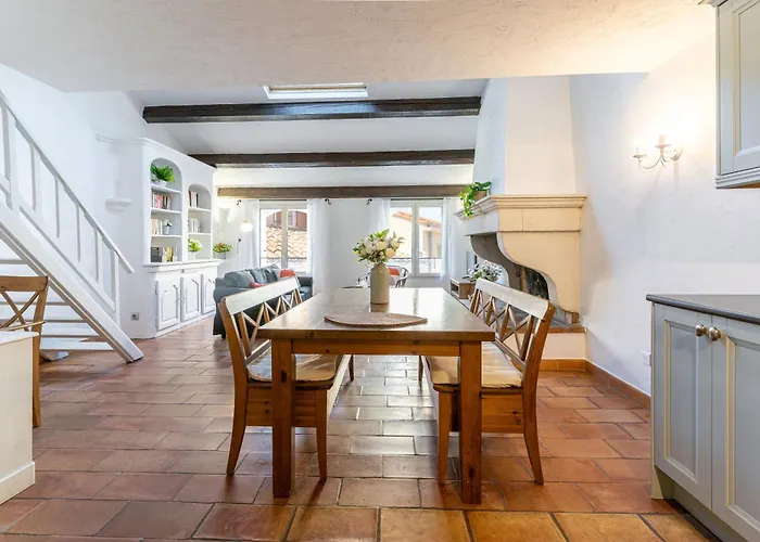 La Perle Du Vieil Antibes, Plage, Remparts A Pied Apartment